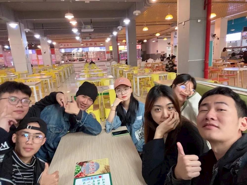 bb44b8e50640455fb7ead14790ea1587.jpg bb44b8e50640455fb7ead14790ea1587.jpg