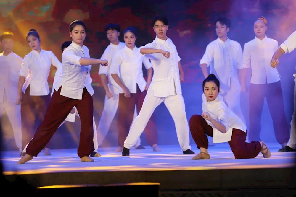 72b45283aa484085924c6e239915b868.jpg 72b45283aa484085924c6e239915b868.jpg