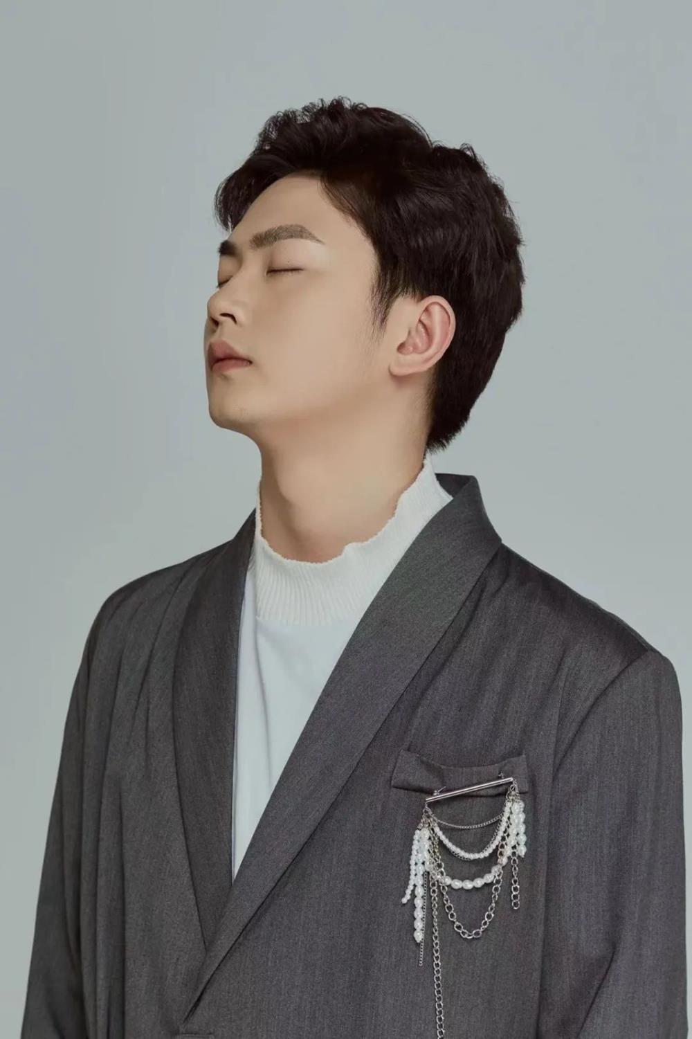 0c4adac3c7454b518c3a3b25e9cb0213.jpg 0c4adac3c7454b518c3a3b25e9cb0213.jpg