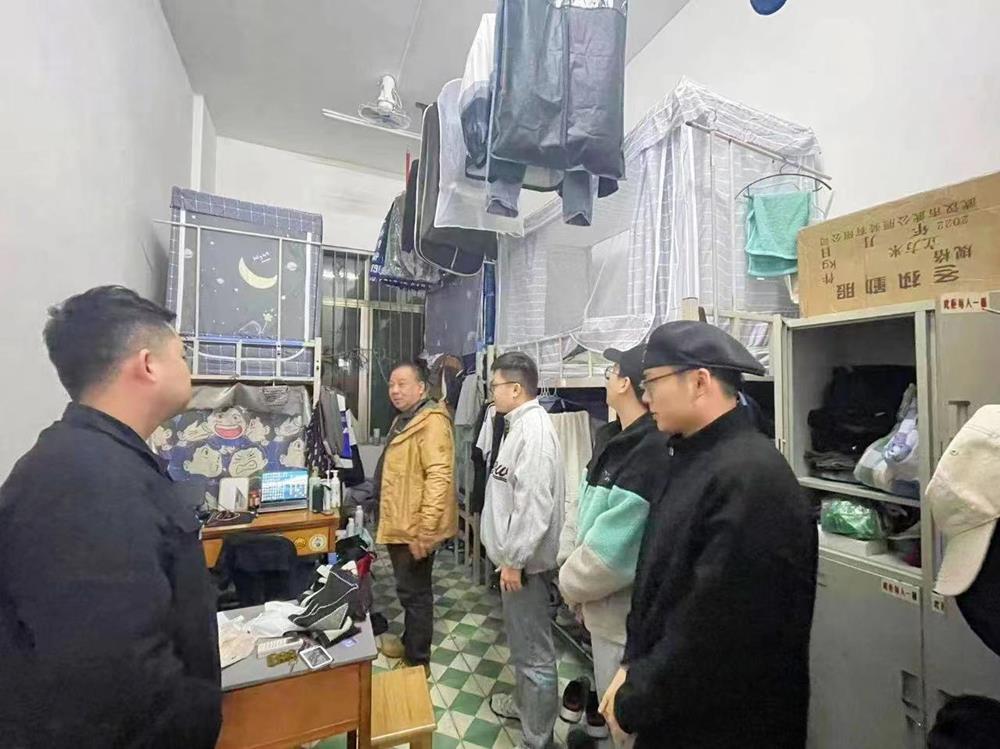 21a6b0c85545424bb082b6017841b0f6.jpg 21a6b0c85545424bb082b6017841b0f6.jpg