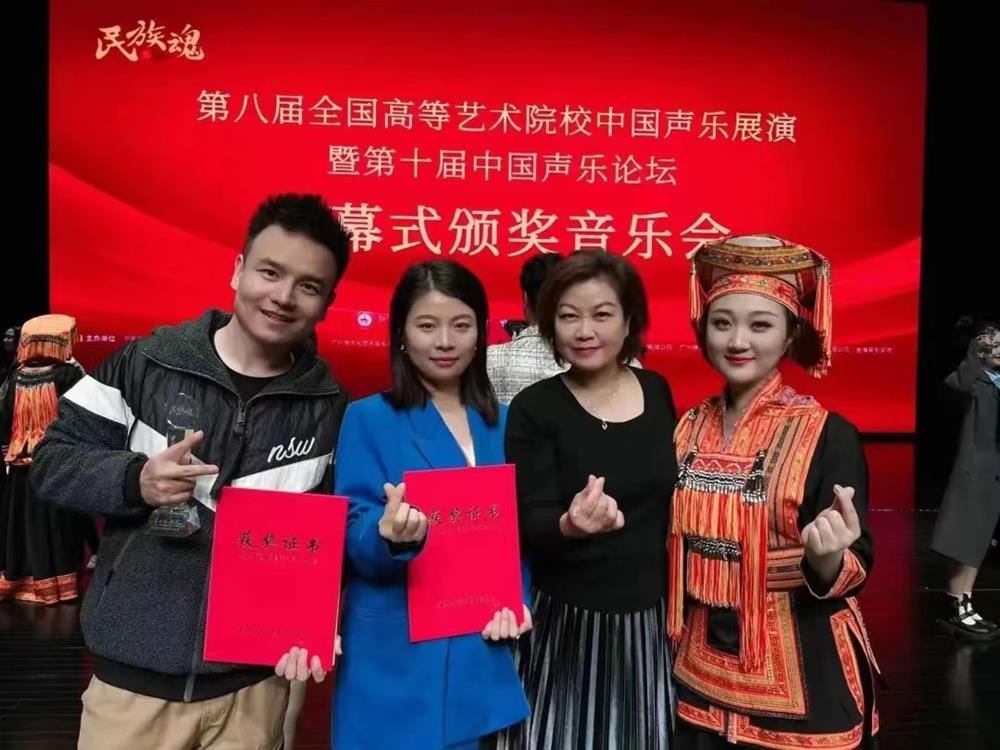 fc0c970cc0f340768ff3bc73426ebbe1.jpg fc0c970cc0f340768ff3bc73426ebbe1.jpg