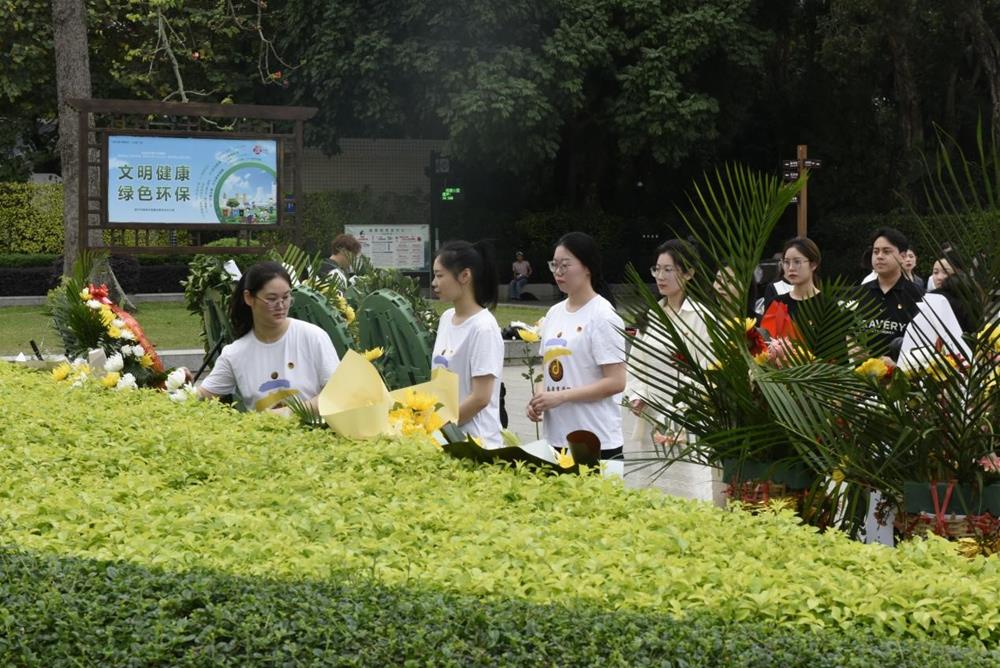 239b35411f7c40098ea104c051aff419.jpg 239b35411f7c40098ea104c051aff419.jpg