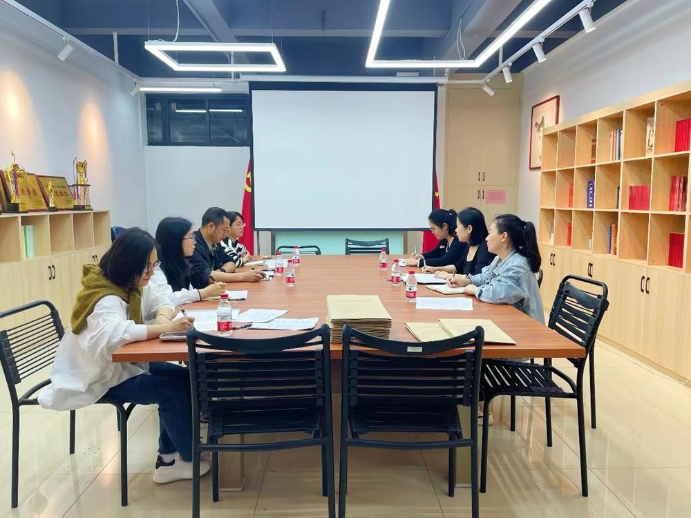 689f3f29b77c4e978489c899219246d9.jpg 689f3f29b77c4e978489c899219246d9.jpg