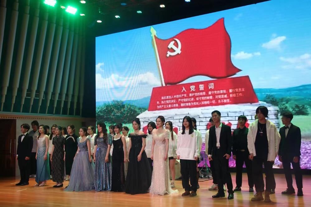 0d889bed73884743945bd3a4226bd4e4.jpg 0d889bed73884743945bd3a4226bd4e4.jpg