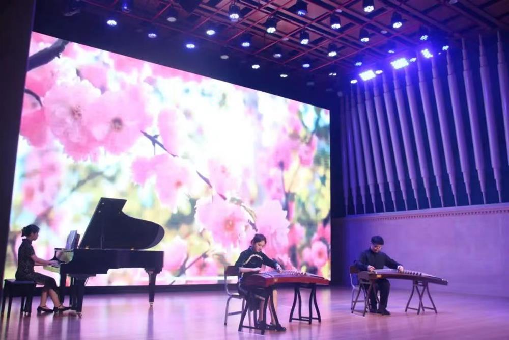 8258ee6b2f384f8cbd1441be6610269d.jpg 8258ee6b2f384f8cbd1441be6610269d.jpg