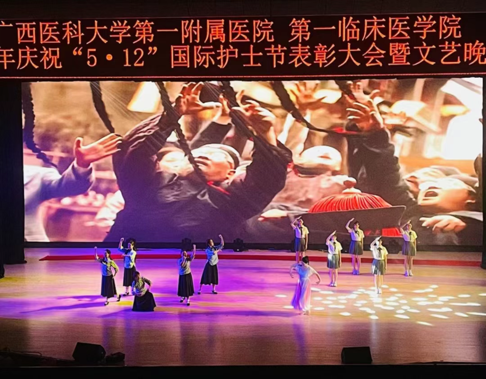 740e3fdc19e6438fb5ed7b69ab174e3b.png 740e3fdc19e6438fb5ed7b69ab174e3b.png