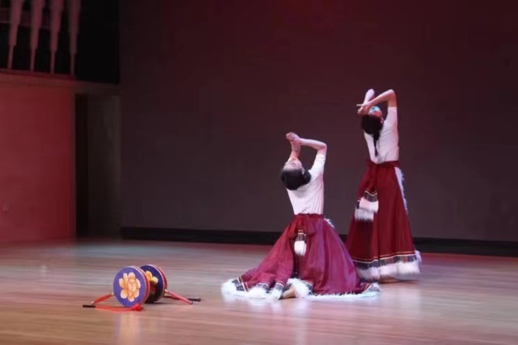 73fb854cc30a477d8d858055b044fe71.jpg 73fb854cc30a477d8d858055b044fe71.jpg