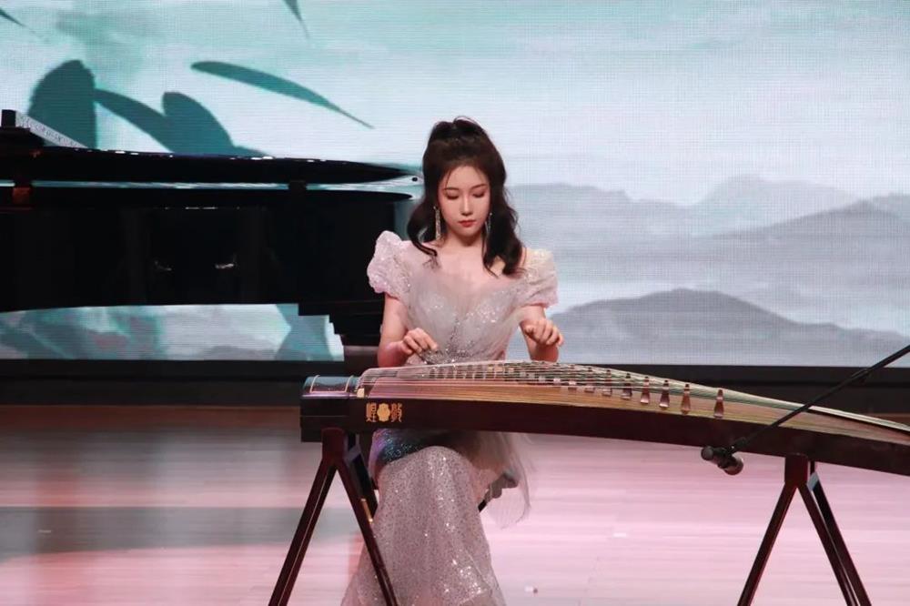 47bb62deaf25485a91e9cfc1bd4a9229.jpg 47bb62deaf25485a91e9cfc1bd4a9229.jpg