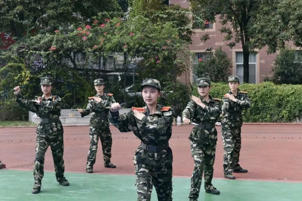 8e1f688ab7f746bfb848e36dd4625876.jpg 8e1f688ab7f746bfb848e36dd4625876.jpg