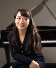 栾锡玲(本科教学秘书)